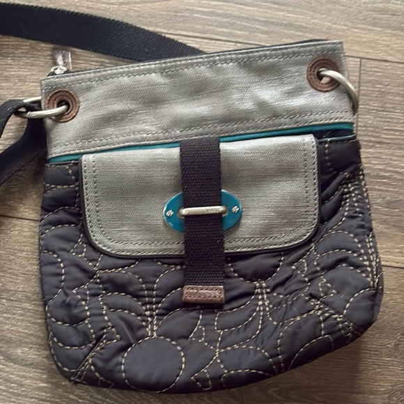 Fossil Key-Per Quilted Metallic Gray Leather Crossbody - Picture 6 of 16